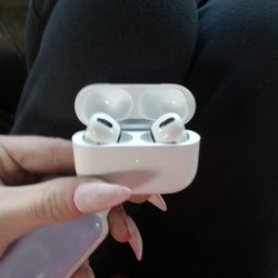 Airpods Pros 21
