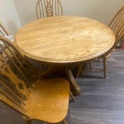 Oak Pedestal Dining Table with Leaf and 6 chairs
