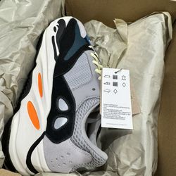 Adidas Yeezy Boost 700 Wave Runner Size 9