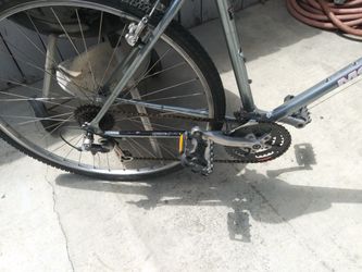 Mongoose Crossway 650 for Sale in Anaheim CA OfferUp