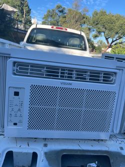 (2) wall hvac units