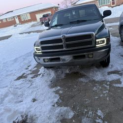 1999 Dodge Ram 1500 V8 Magnum Slt 