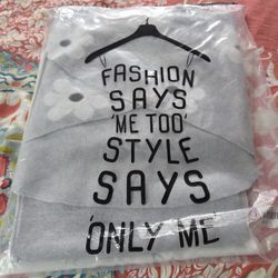 Heather Gray Knit Set With White Daisies- Sweater, Pants, White Blouse 