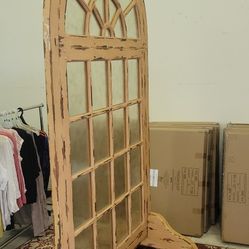 2-7ft Tall Standing Window Display 