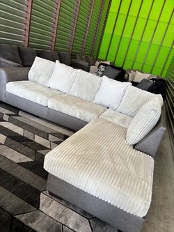 Ashley furniture sectional sofa couch (DELIVERY AVAILABLE)