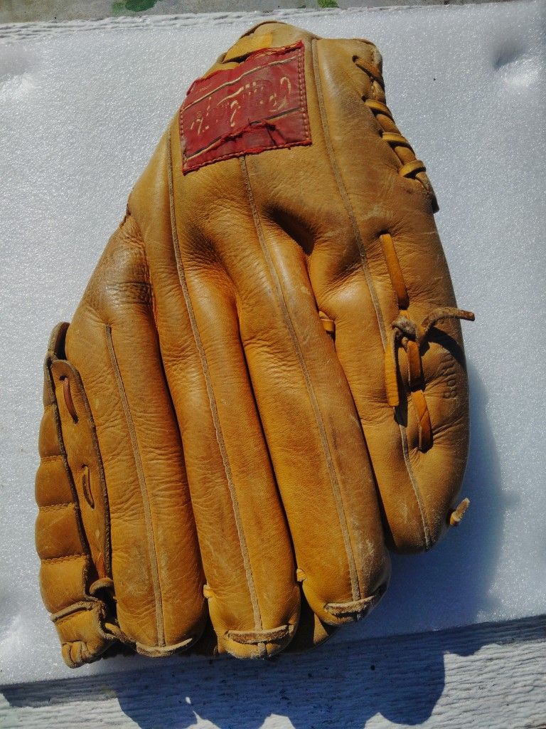 Vintage Leather Rawlings Baseball Glove Softball Size 11.5