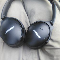 Bose Headphones, QuietComfort