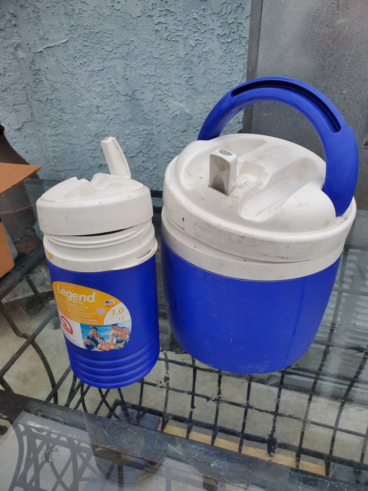 Igloo Water Containers 2 $15