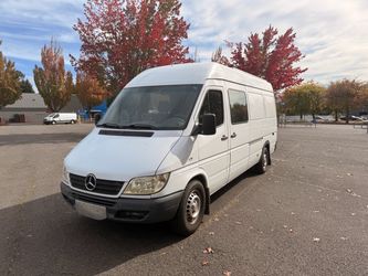 03 Mercedes sprinter van