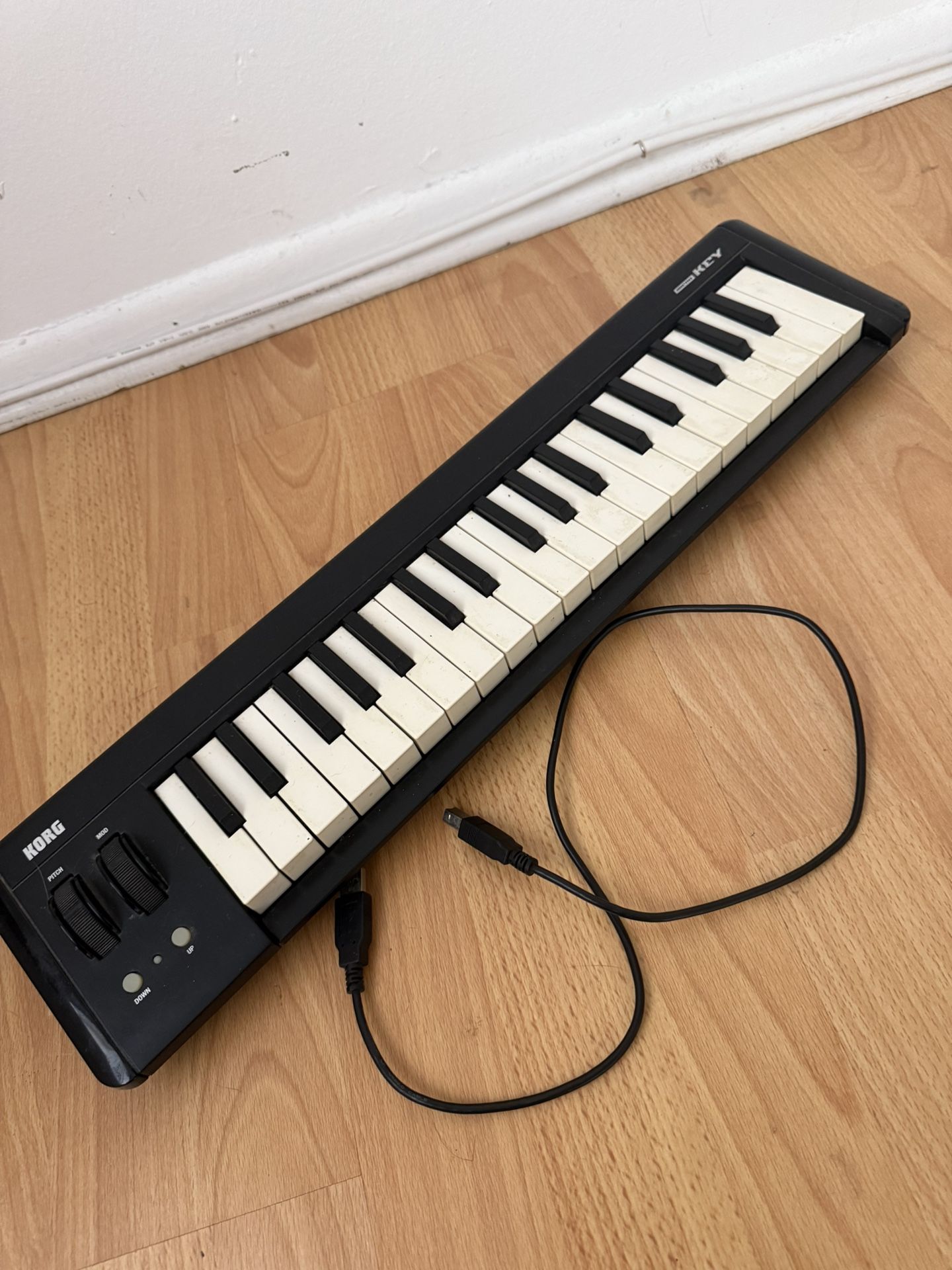 Korg Microkey Midi Controller Keyboard 37 Key