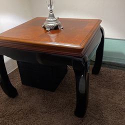 Laquer End Table  lo