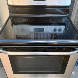 Frigidaire Range and Microwave