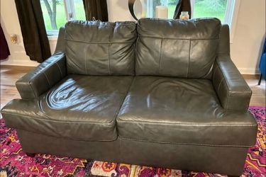 Grey Leather Loveseat / 2-Seat Sofa – Ground Level (Must Load Yourself)