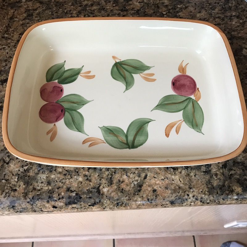 Casserole dish