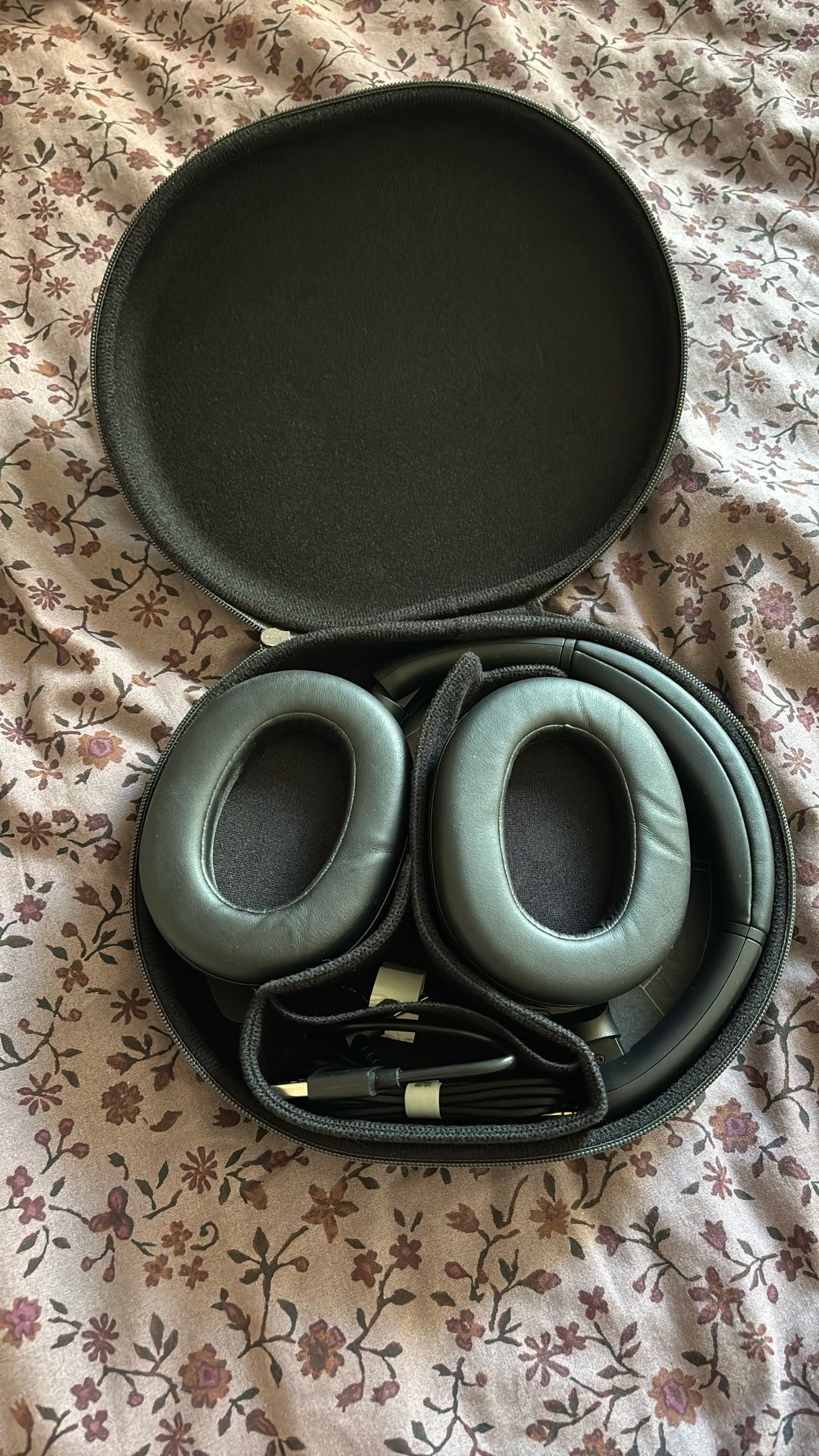 Sony UTL Wireless, Bass Boosted Headphones