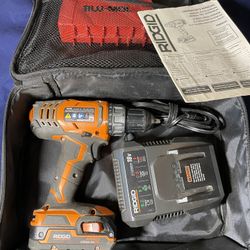 Rigid 18volt 1/2” Drill with Bits