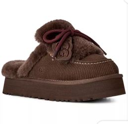 UGG® Women's Disquette Heritage Lace-Up Clog Slippers