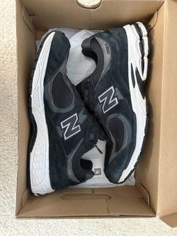 New balance 2002r