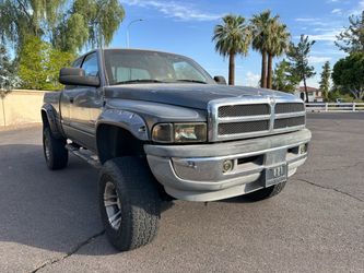 Dodge Ram 2500 Pickup Truck