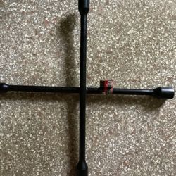 22” Big 4way Tire Iron  & Small 4way