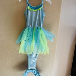 “””” THIS IS HALLOWEEN 👻 MERMAID 🧜‍♀️ COSTUME FROM SEAWORLD  San Diego” LOOKS LIKE NEW Size 3-6