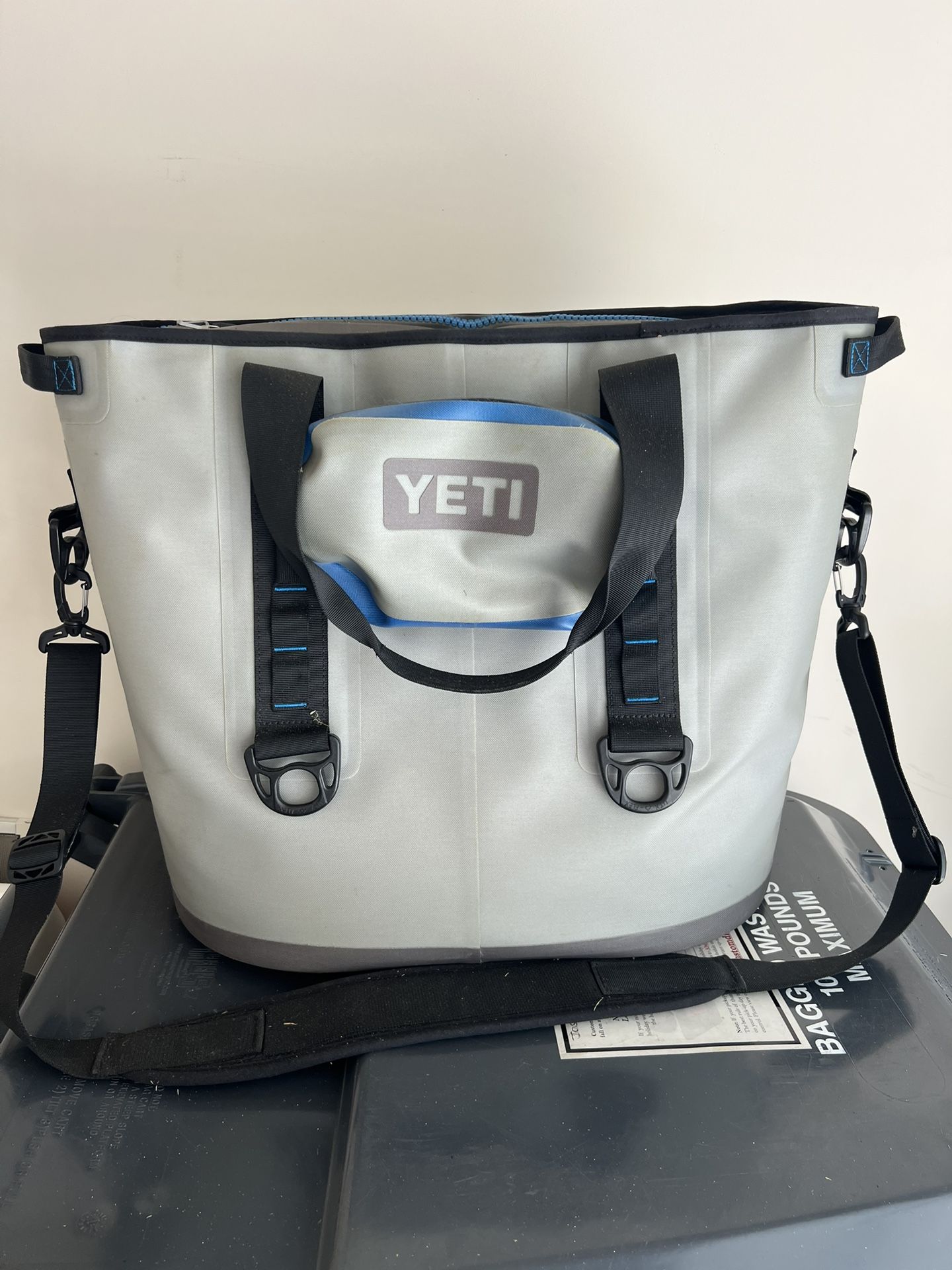 Yeti Cooler Bag - Hopper 40