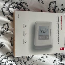 Homewell Thermostat NEVER USED pick Up In St Cloud 34772