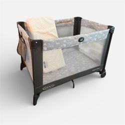 Graco pack’n play + Mattress