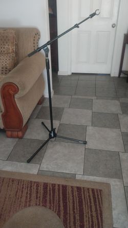 DR PRO MIC STAND LIKE NEW