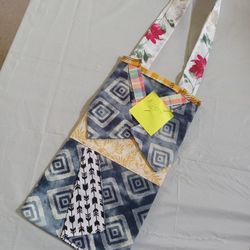 Kimono Style Tote For Cell And Keys