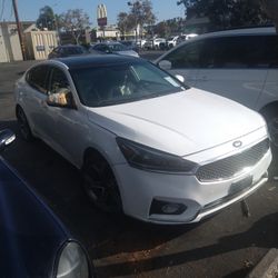 2018 KIA Cadenza