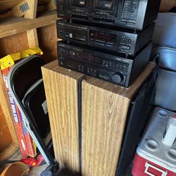 Optimus cd-7250 A/V multi channel receiver /stereo cassette deck / 6 CD automatic changer deck