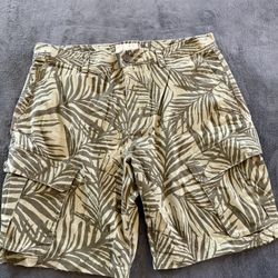SUN & STONE leaf print shorts, size 38
