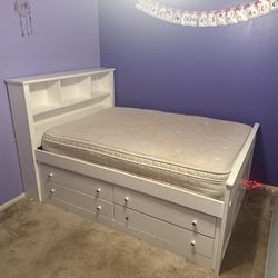 Full Size Bed With Storage