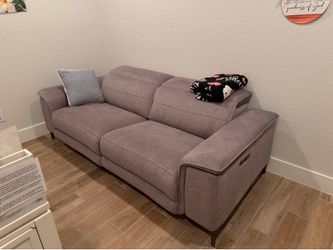 Like new heavy couch bed
