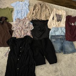 Women’s Clothes Lot 