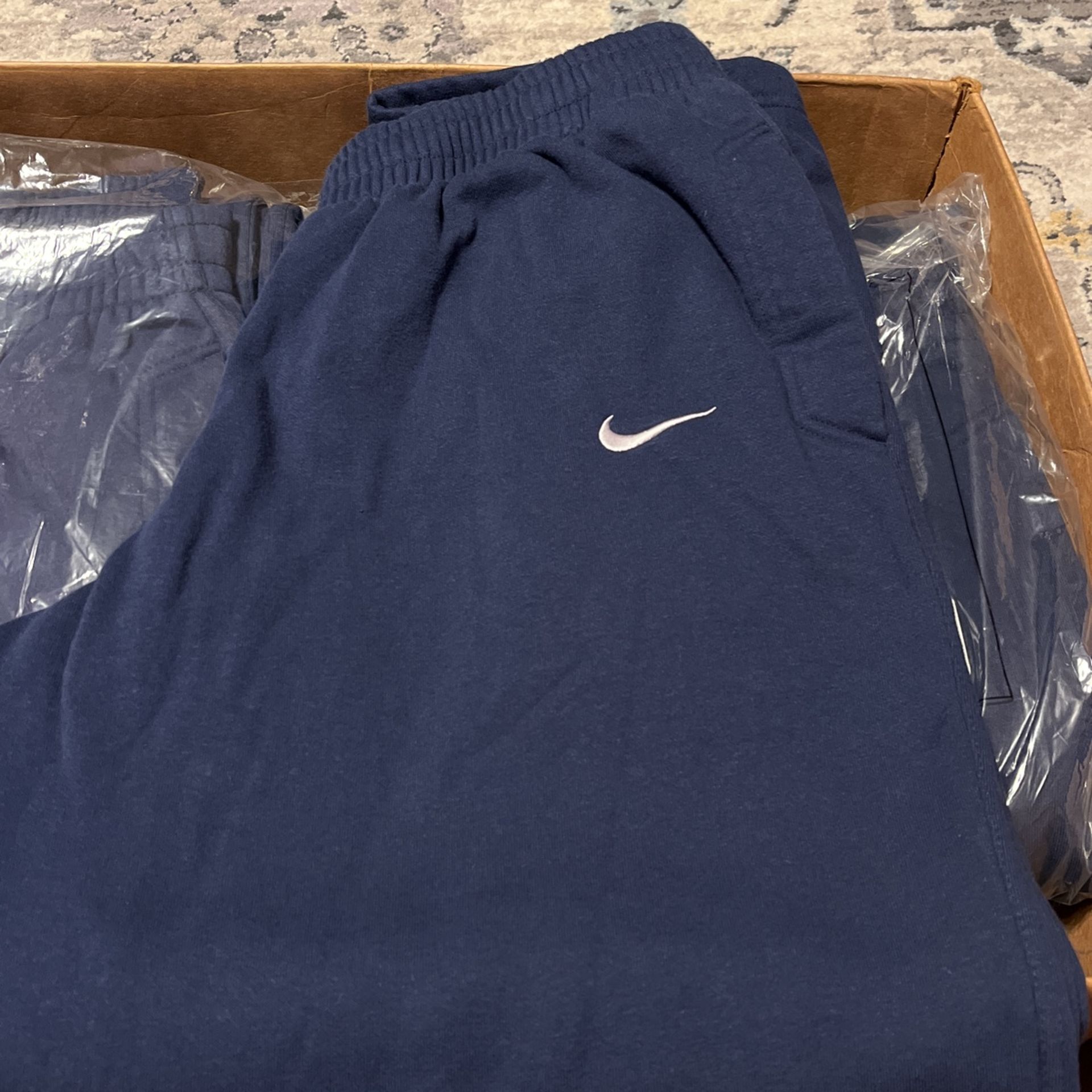 Nike Solo Swoosh Fleece Pants