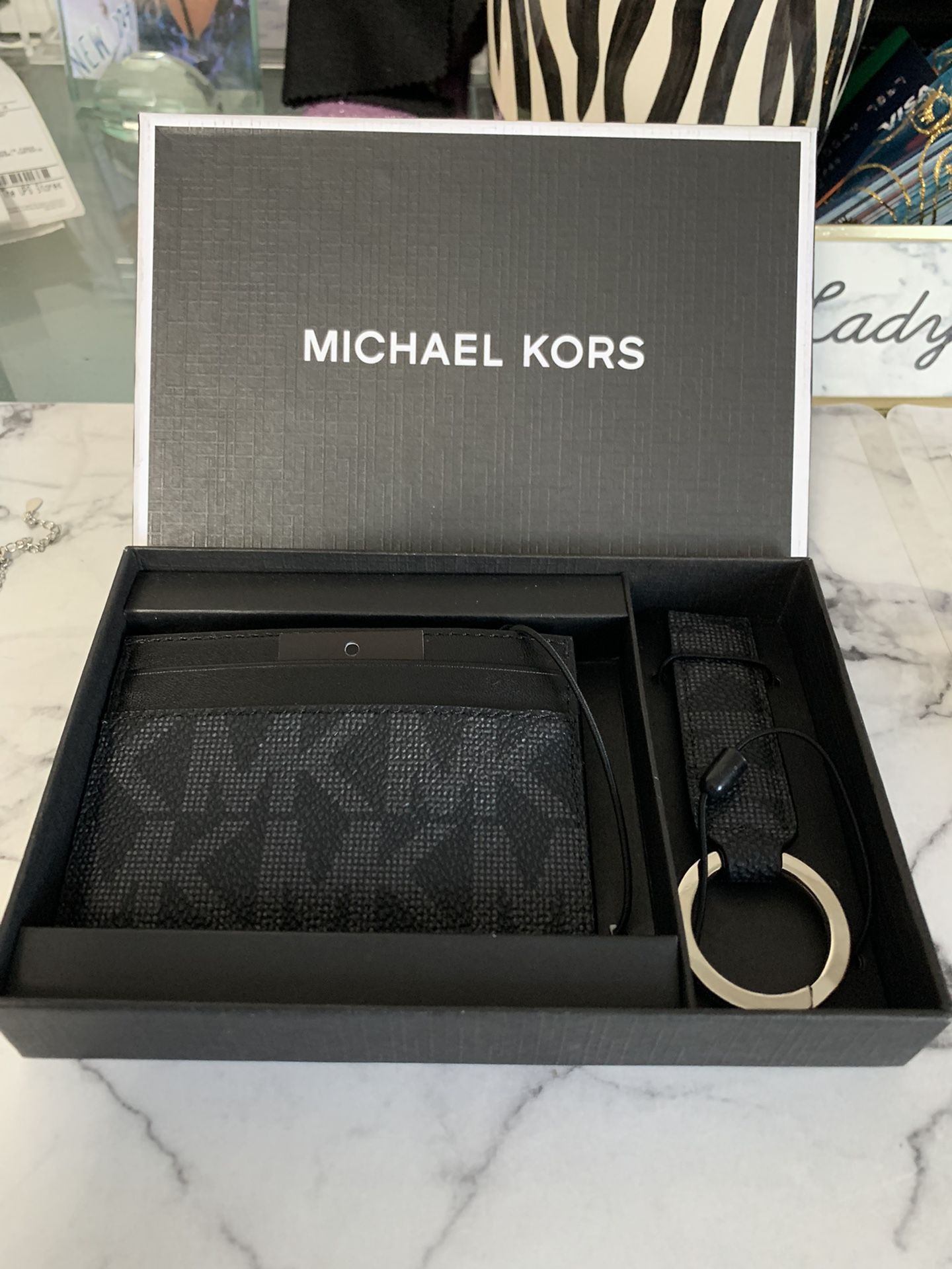 NEW ..Michael Kors Card Wallet