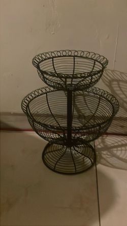 2-Tier Metal Wire Fruit Basket Stand