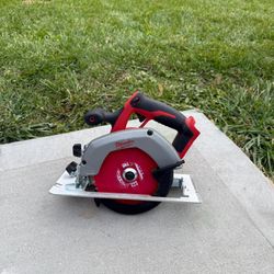 M18 18V Lithium-Ion Cordless 6-1/2 in. Circular Saw (Tool-Only)