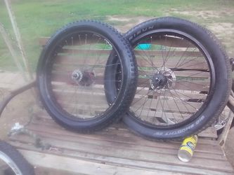 Big SMOOTHY Tires Plus Rims