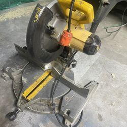 Dewalt DW703 Compound Mitre Saw