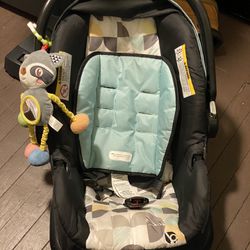 BabyTrend Car Seat 