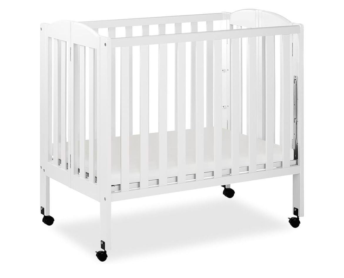 Dream On Me 3 in 1 Portable Folding Stationary Side Baby Crib in White, Foldable