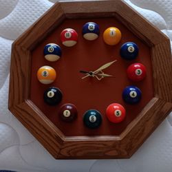 Pool Ball Clock