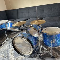 Lagrima Drum and Percussion Set