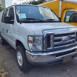 2014 Ford E-250