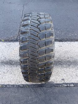 (1) 33x12.50R15 Goodyear Wrangler