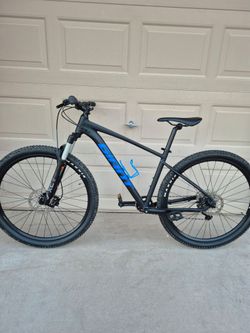 GIANT TALON 1 MOUNTAIN BIKE, 29ER, 1X10, SXC32 AIR SHOCK (MEDIUM FRAME)