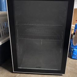 Wine Cooler / Fridge 